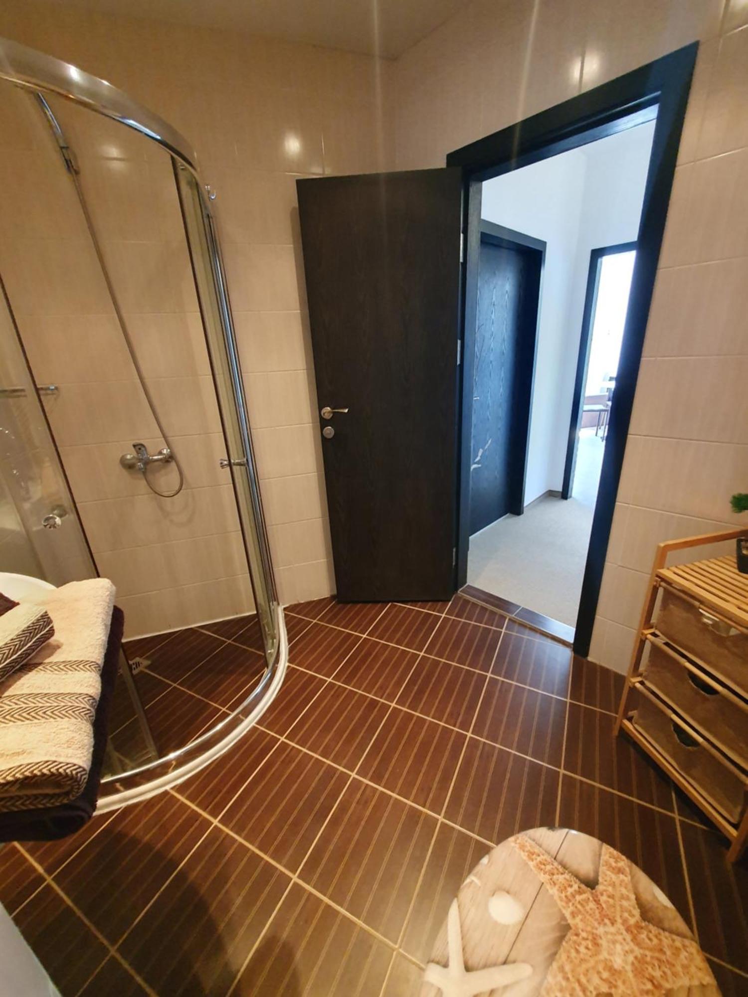 Elena'S Lux Aparthotel - Town & Sea View - Atlantis Spa Sarafovo Exterior foto